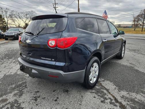 2011 Chevrolet Traverse LT