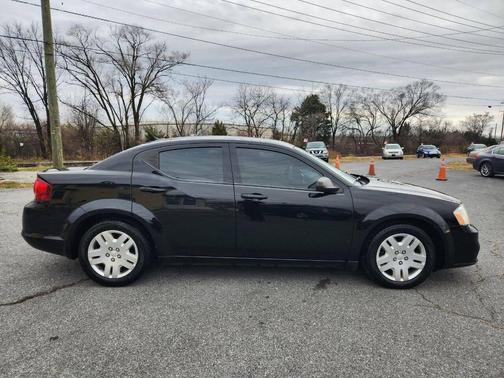 2013 Dodge Avenger SE