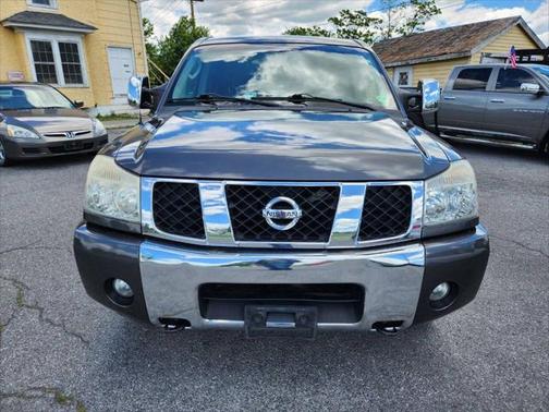2004 Nissan Titan XE Crew Cab