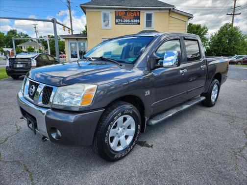 2004 Nissan Titan XE Crew Cab