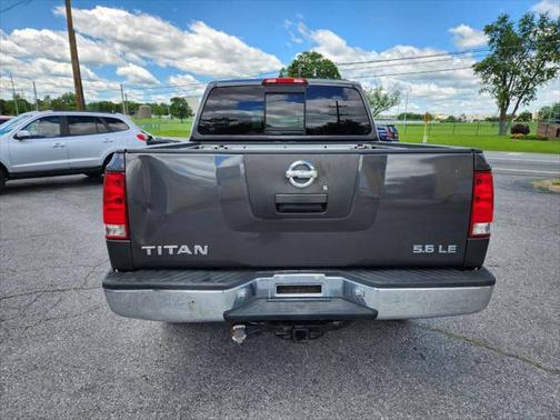 2004 Nissan Titan XE Crew Cab