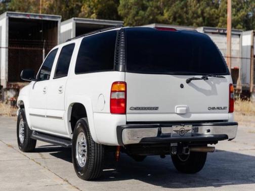 2002 Chevrolet Suburban 2500 LT