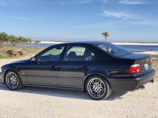 2000 BMW M5 Base