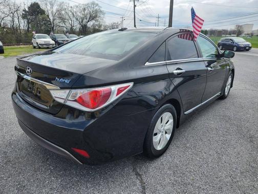 Eclipse Black 2014 Hyundai SONATA Hybrid Base