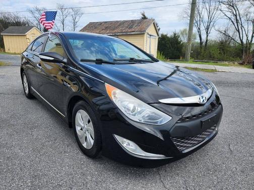 Eclipse Black 2014 Hyundai SONATA Hybrid Base