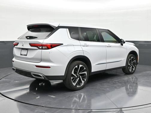 2022 Mitsubishi Outlander ES 2.5 2WD