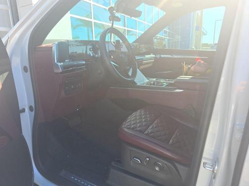 2025 Cadillac Escalade Sport