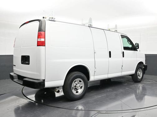 2020 Chevrolet Express 2500 RWD 2500 Regular Wheelbase WT