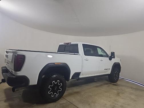 2025 GMC Sierra 2500 AT4