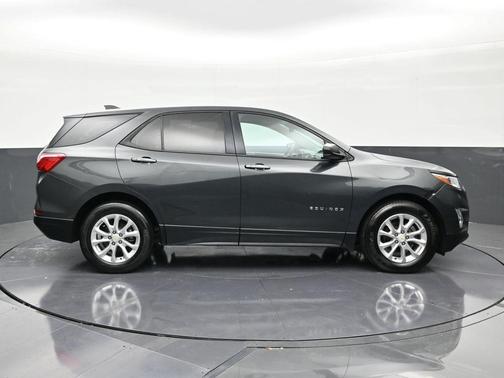 Nightfall Gray Metallic 2019 Chevrolet Equinox LS
