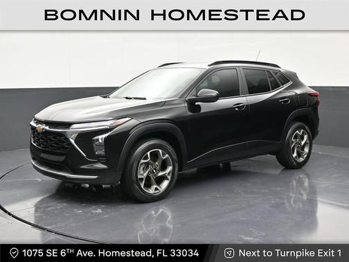 Black Metallic 2024 Chevrolet Trax LT