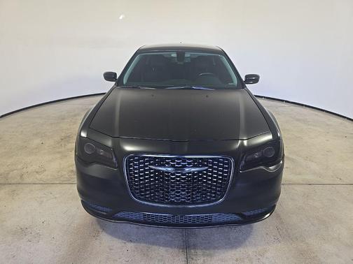 2021 Chrysler 300 Touring