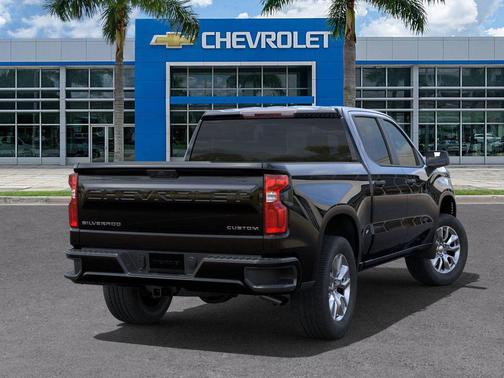 2025 Chevrolet Silverado 1500 Custom