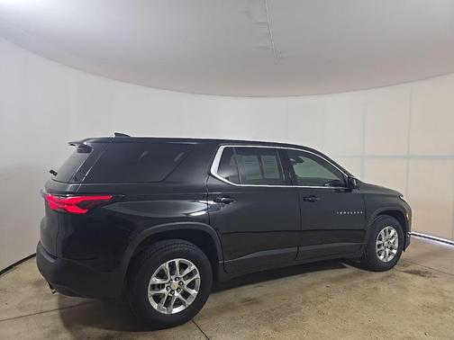 2022 Chevrolet Traverse LS