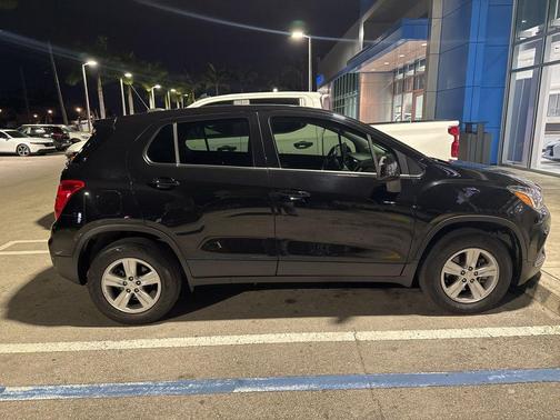 2022 Chevrolet Trax LS