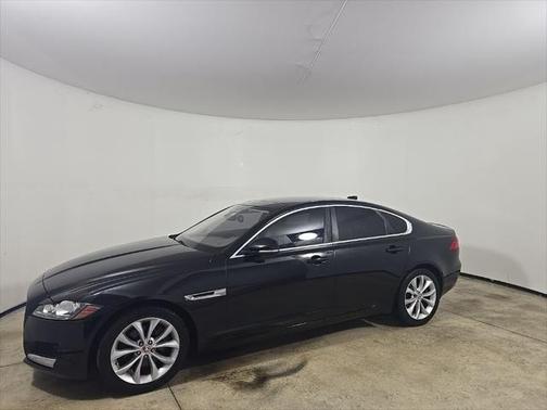 2018 Jaguar XF 25t Premium