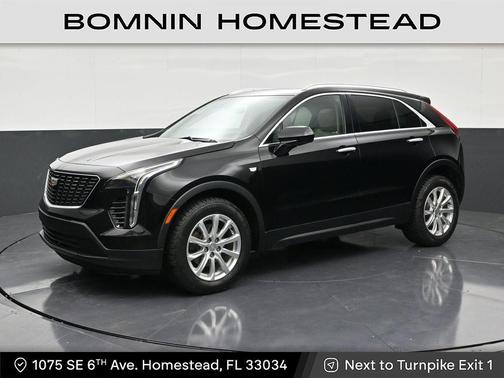 Stellar Black Metallic 2023 Cadillac XT4 Luxury