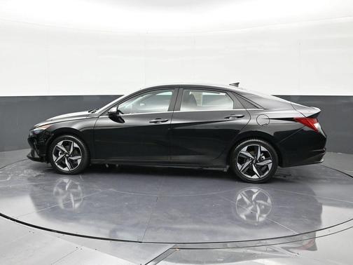 2023 Hyundai ELANTRA HEV Limited