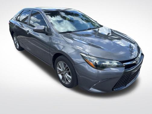 Predawn Gray Mica 2016 Toyota Camry SE