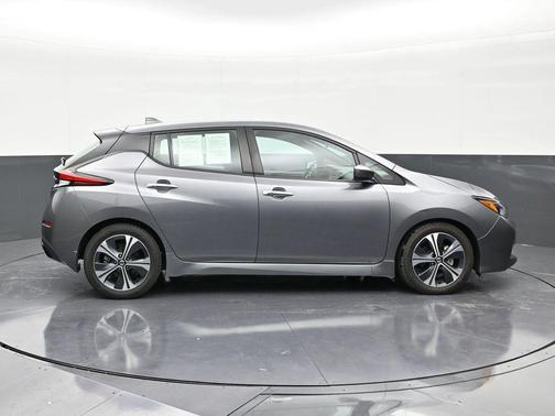 2022 Nissan Leaf SV 40 kWh