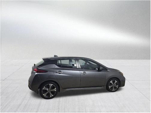 2022 Nissan Leaf SV 40 kWh