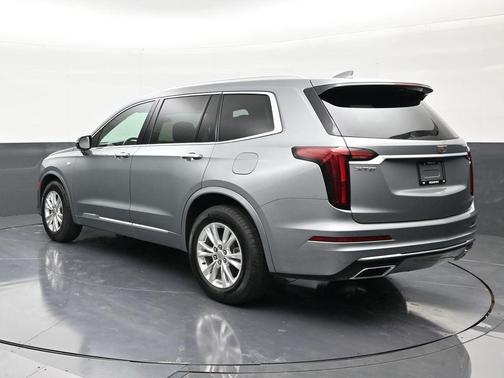 Argent Silver Metallic 2023 Cadillac XT6 Luxury FWD
