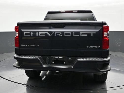 Dark Ash Metallic 2023 Chevrolet Silverado 1500 Custom