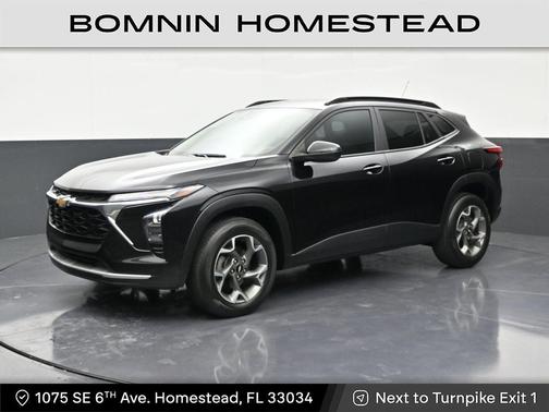 Mosaic Black Metallic 2024 Chevrolet Trax LT