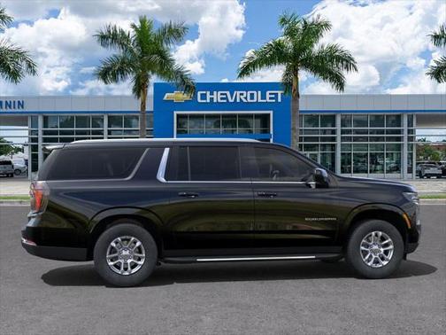 2025 Chevrolet Suburban LS