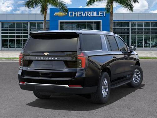 2025 Chevrolet Suburban LS