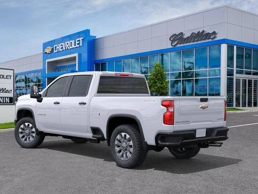 Summit White 2026 Chevrolet Silverado 2500 Custom