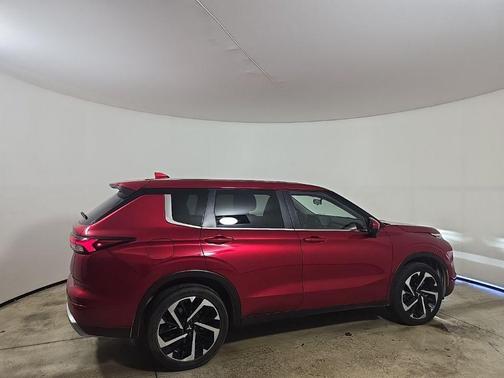 2024 Mitsubishi Outlander SE Black Edition S-AWC