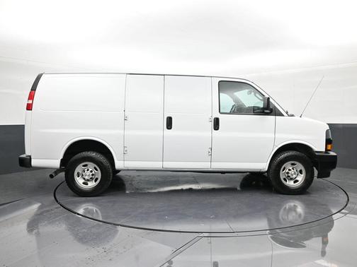 2023 Chevrolet Express 2500 RWD 2500 Regular Wheelbase WT
