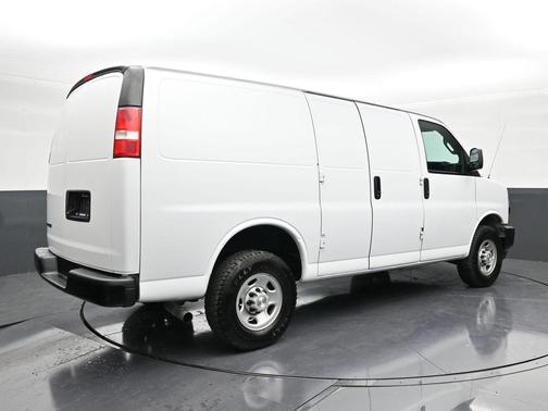 2023 Chevrolet Express 2500 RWD 2500 Regular Wheelbase WT