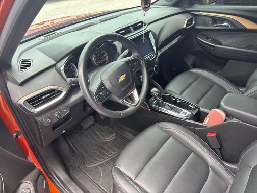 Vivid Orange Metallic 2023 Chevrolet Trailblazer ACTIV