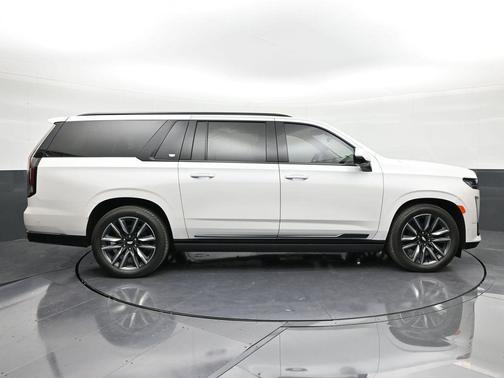 2024 Cadillac Escalade ESV Sport Platinum