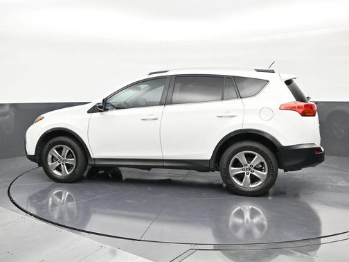 Super White 2015 Toyota RAV4 XLE