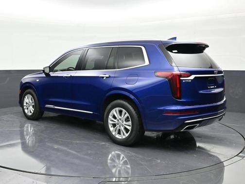 2023 Cadillac XT6 Luxury FWD