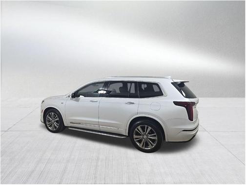 2023 Cadillac XT6 Premium Luxury FWD