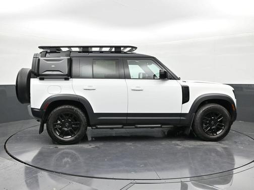 2023 Land Rover Defender 110 S