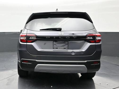 Modern Steel Metallic 2025 Honda Pilot EX-L