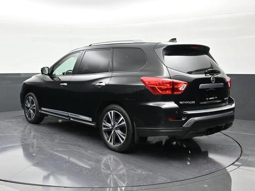2019 Nissan Pathfinder Platinum