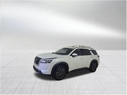 2022 Nissan Pathfinder SL 2WD