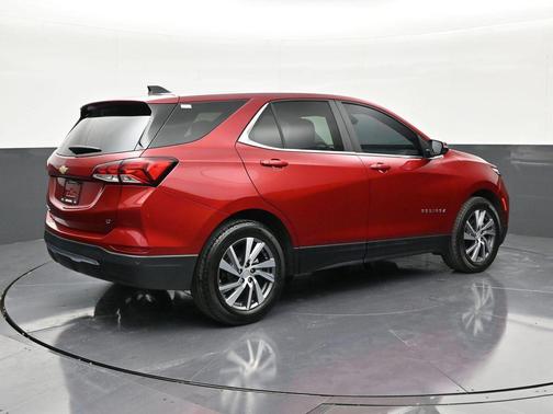 Radiant Red Tintcoat 2024 Chevrolet Equinox 1LT