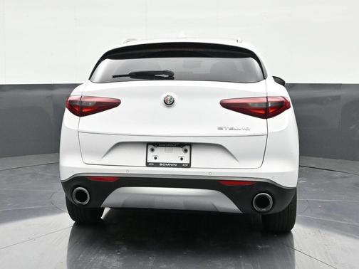 2020 Alfa Romeo Stelvio Base