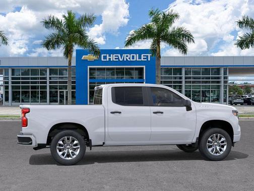 2025 Chevrolet Silverado 1500 Custom