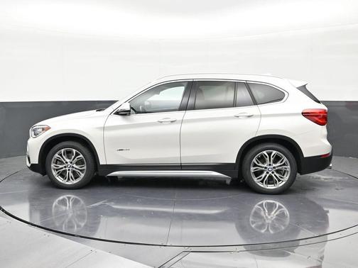 White Metallic 2017 BMW X1 xDrive 28i