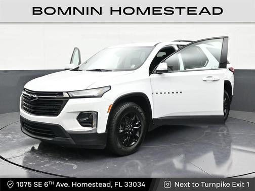 2022 Chevrolet Traverse LT Cloth