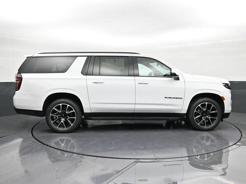 2022 Chevrolet Suburban RST