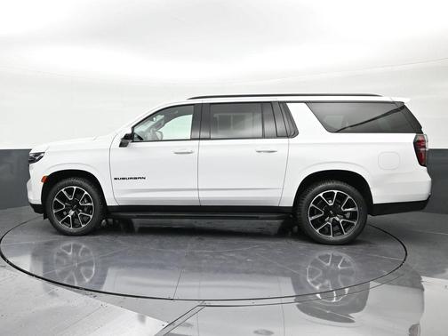 2022 Chevrolet Suburban RST